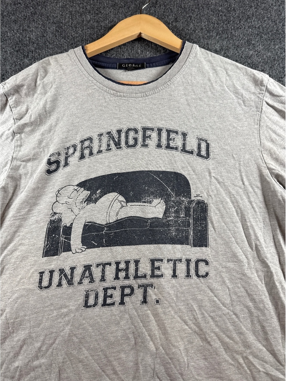 George Springfield Unathletic Dept Couch Graphic T-Shirt Men’s Medium Gray